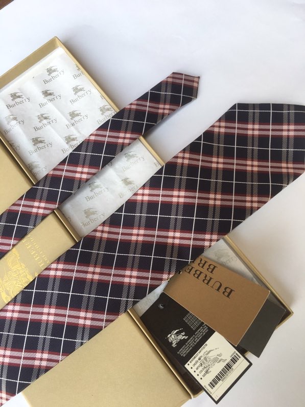 Burberry Tie hm (51)